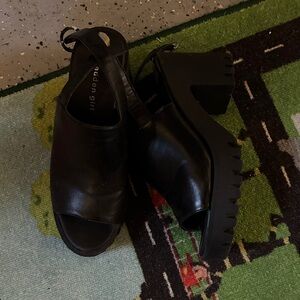 Madden Girl Black Chunky Heel Mules